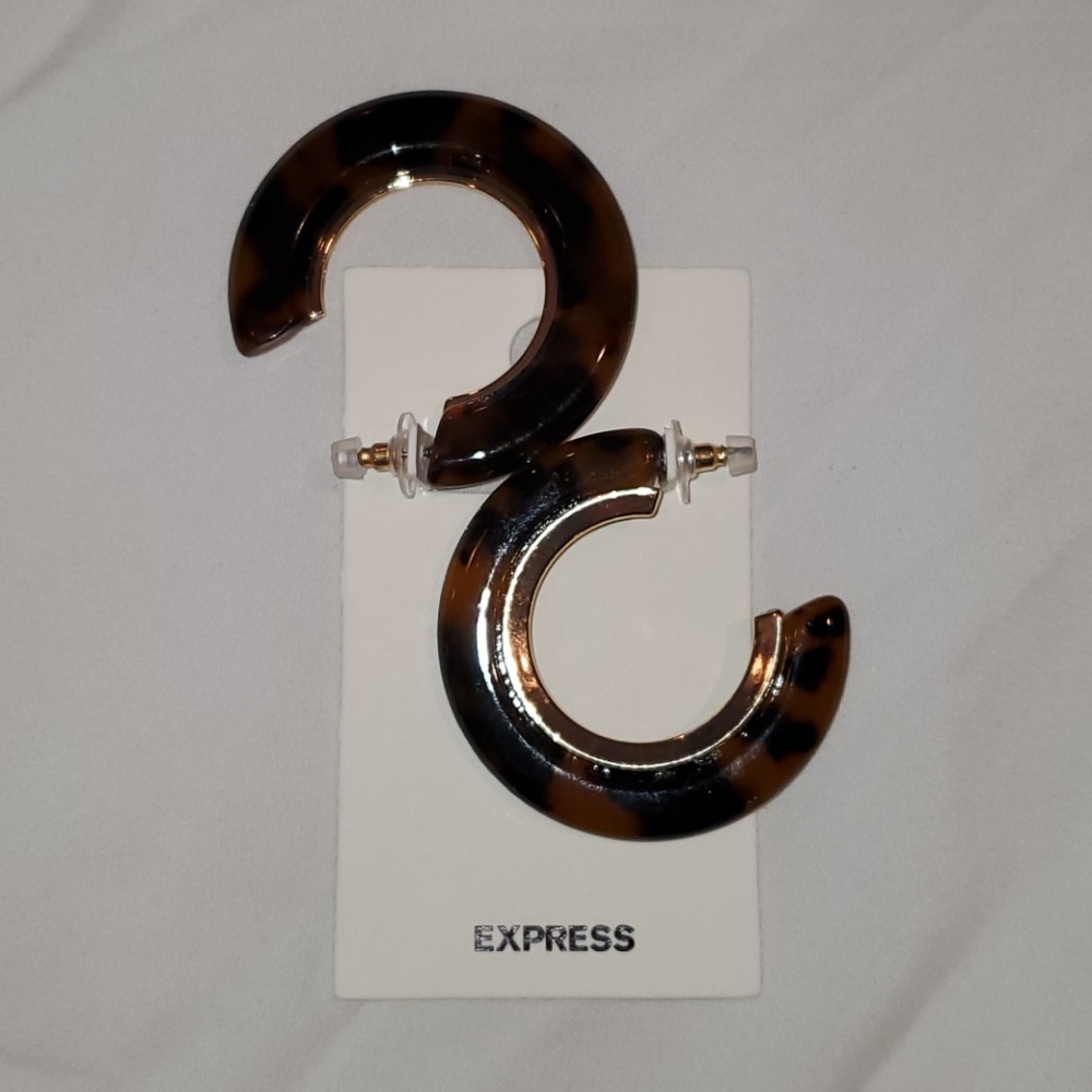EARRINGS - HOOPS